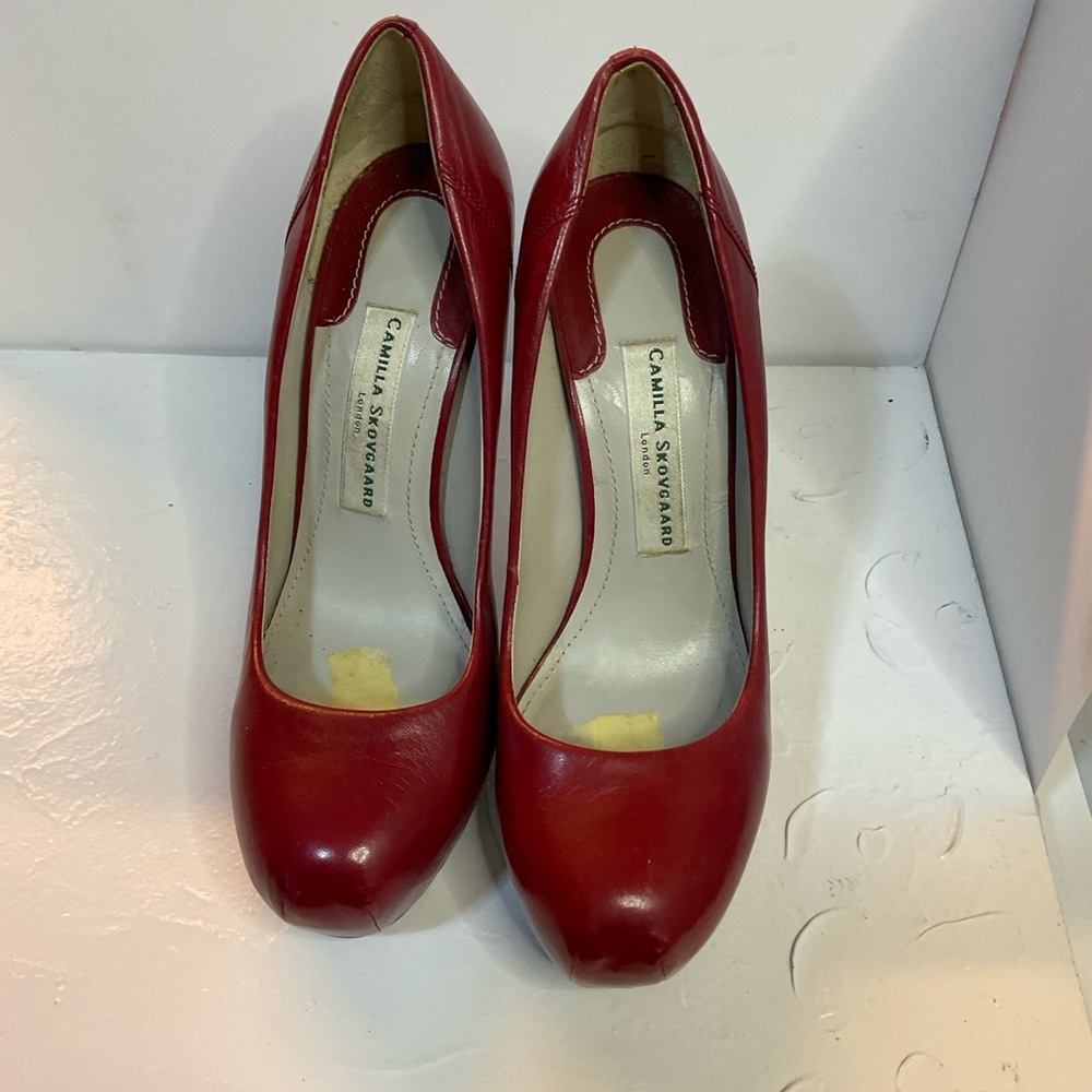 Camilla Skovgaard Red Square Toe Pumps (8)